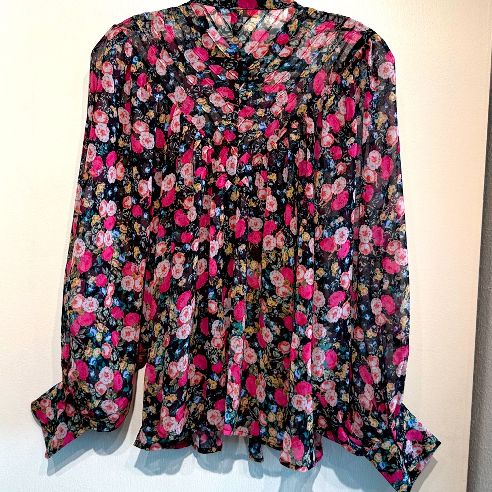Olivaceous Floral Blouse - Picture 4 of 5